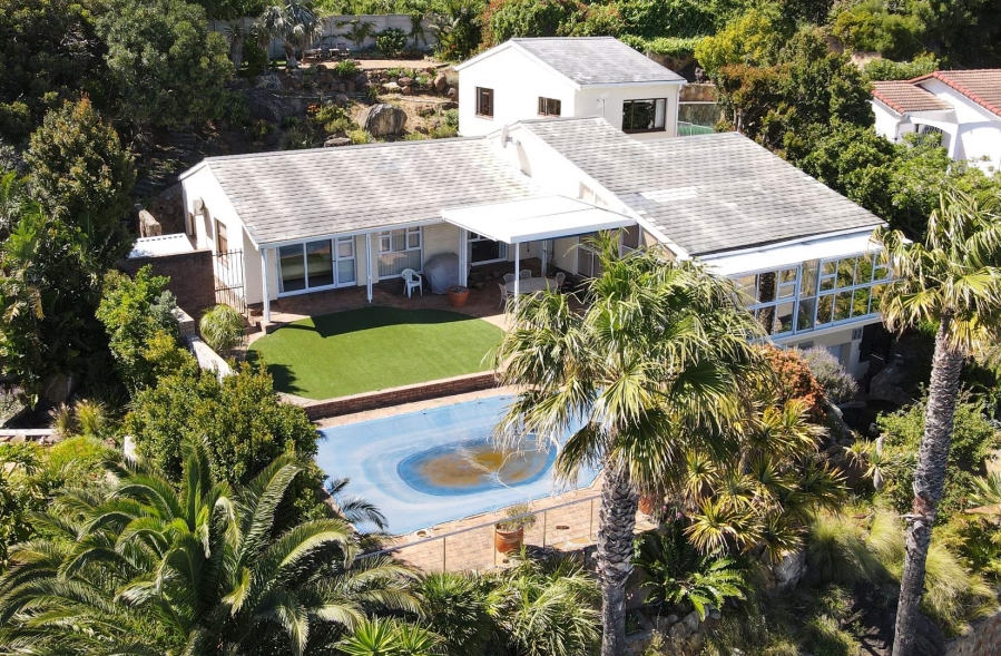 5 Bedroom Property for Sale in Camps Bay Western Cape